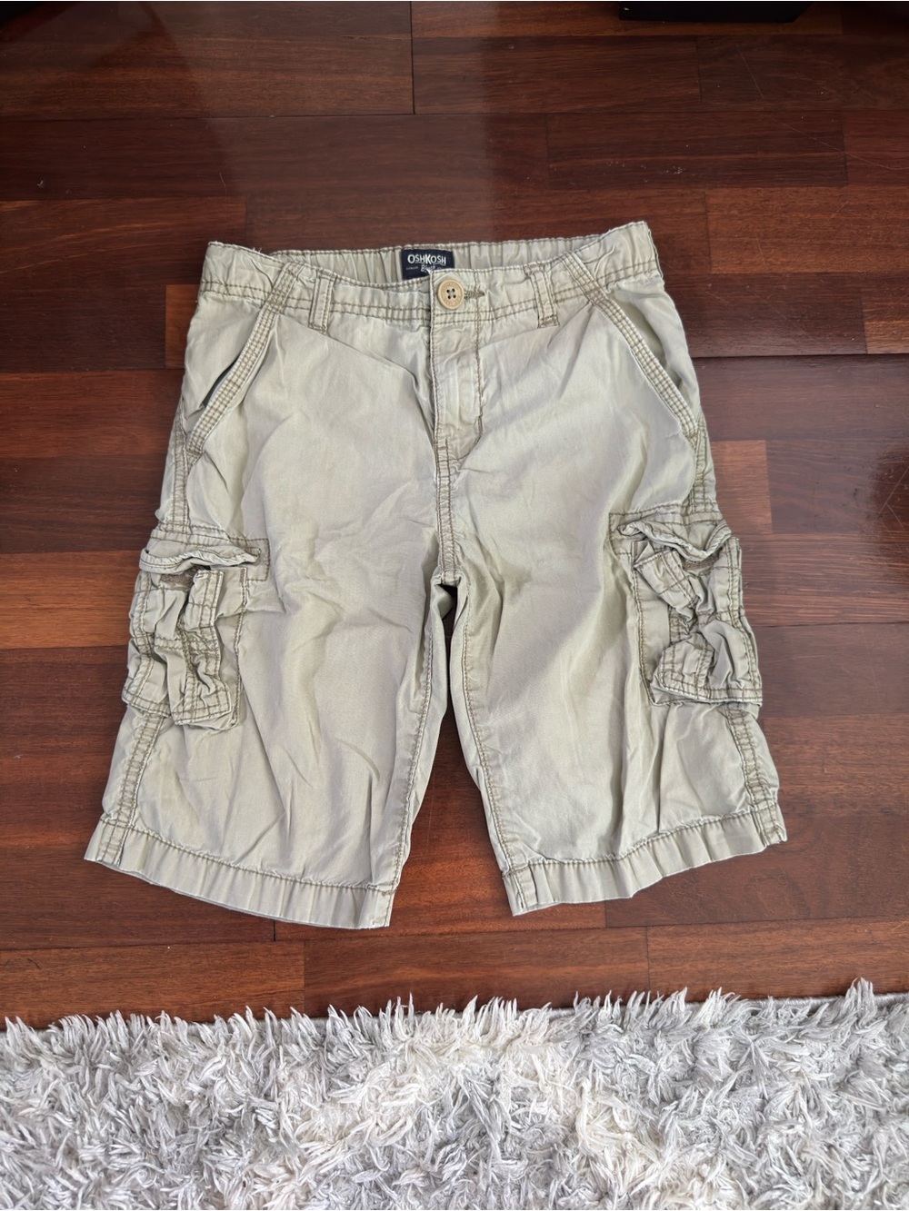 OshKosh B'gosh Men's Tan Cargo Shorts